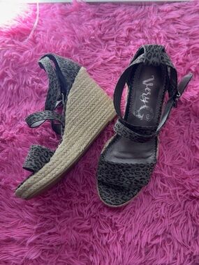 Very G Leopard Print Espadrille Wedge Sandals - Black/Gray